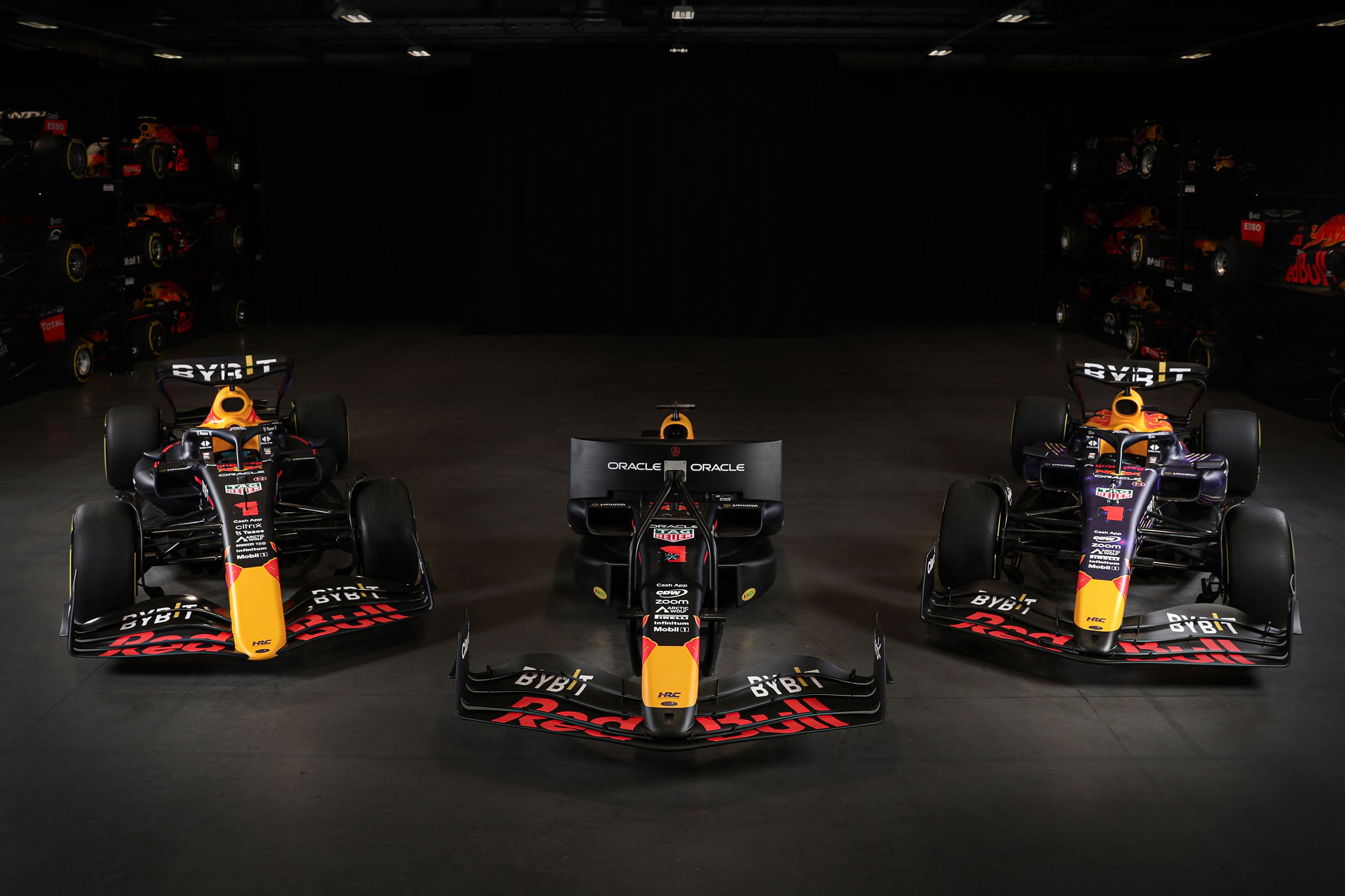 Oracle Red Bull Racing Launches World Exclusive RB19 Motion Simulator & F1 Show Car