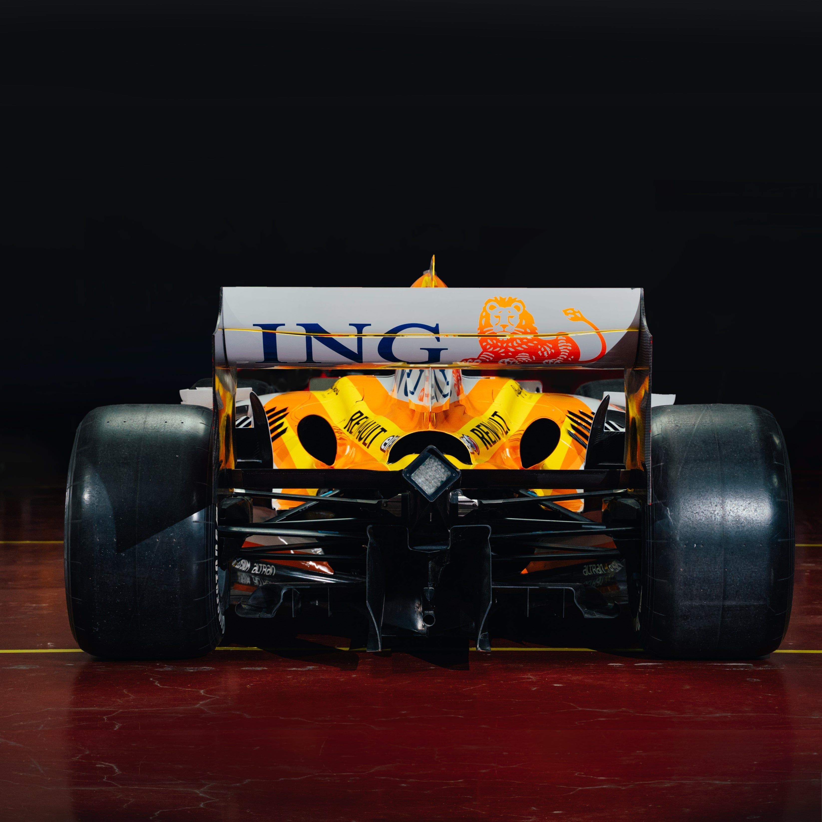 2009 Renault R29 Official F1® Show Car